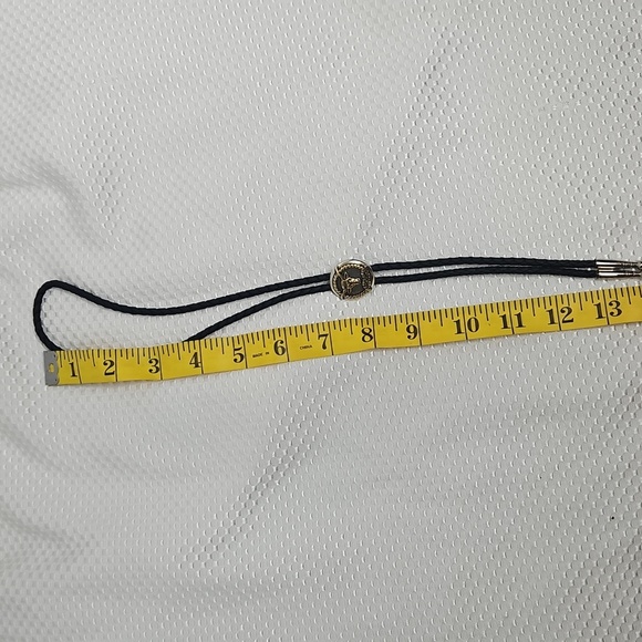 VINTAGE STEER WITH BOBED WIRE DETAIL BOLO WESTERN TIE - Picture 5 of 7